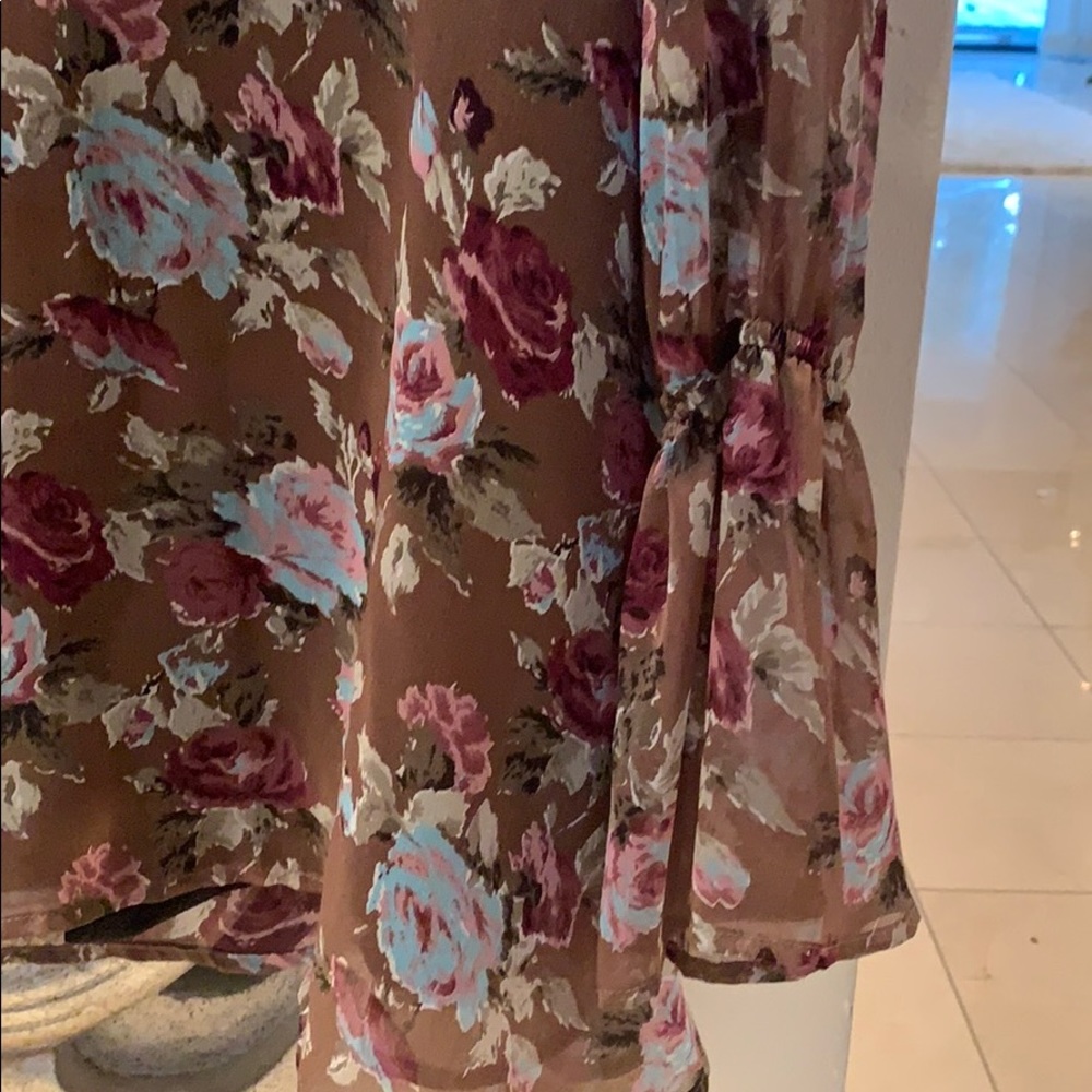 Flowy Flower Dress - image 2